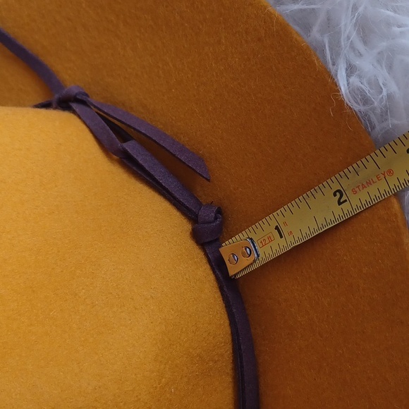 Wool  hat - Picture 6 of 9